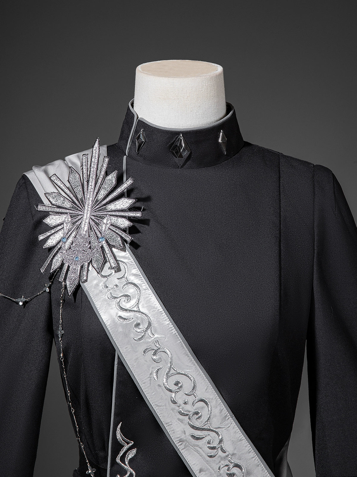 Vintage Dark Gothic Prince-style Suit with Suspenders and Shorts — Dashing and Handsome