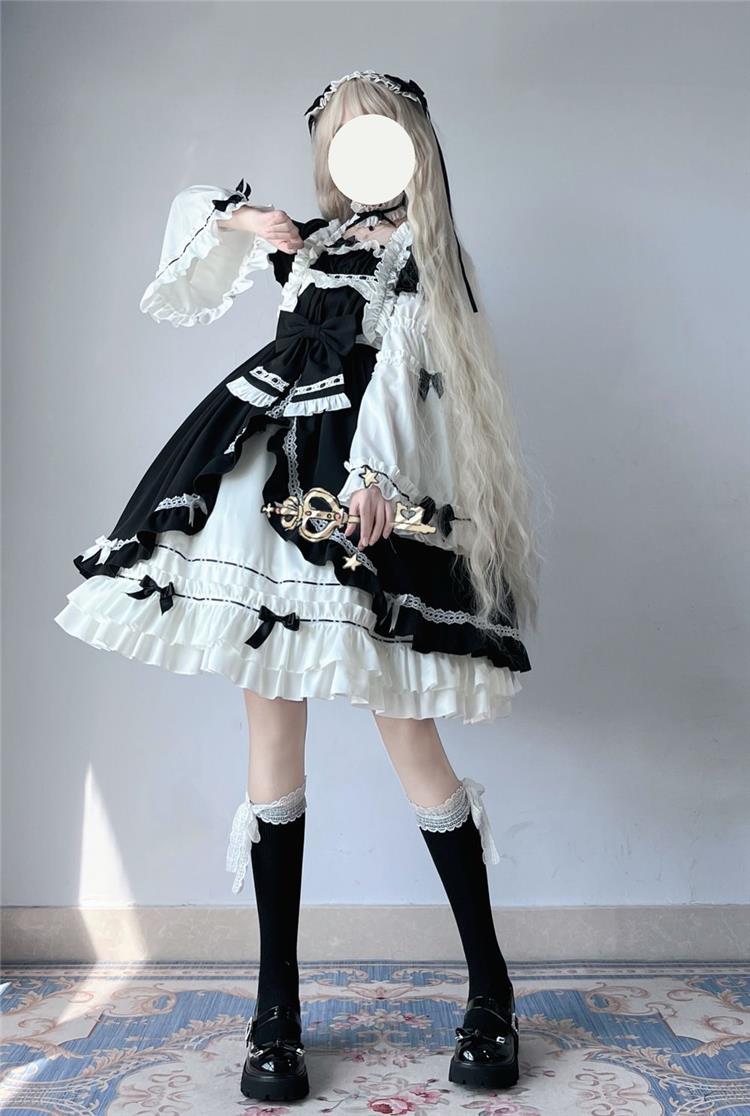 Elegant Black and White Layered Lolita Dress with Detachable Apron - Versatile and Comfortable for All Occasions
