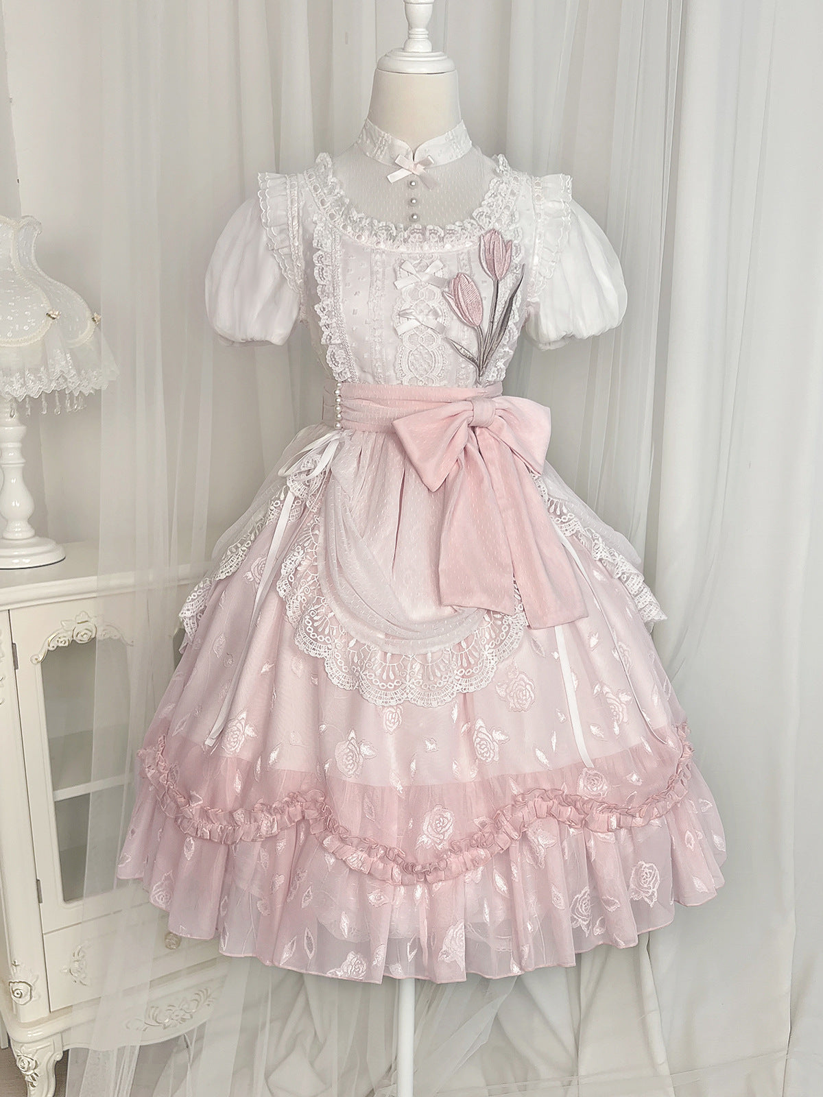 Elegant Pink and White Lace Lolita Dress with Puffed Sleeves and Ruffled Skirt
