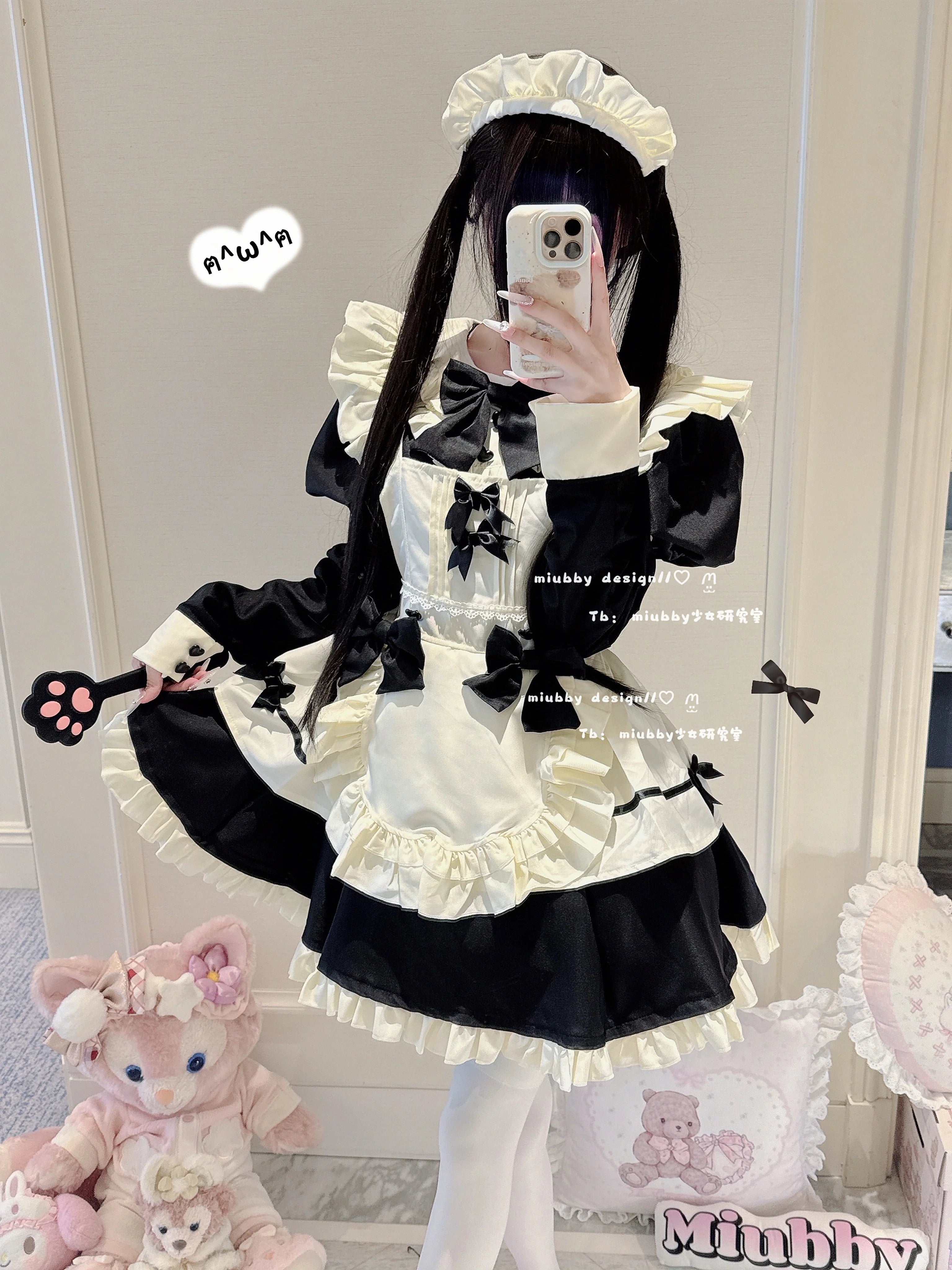 Elegant Black and White Lolita Maid Dress with Ruffled Skirt and Delicate Bows