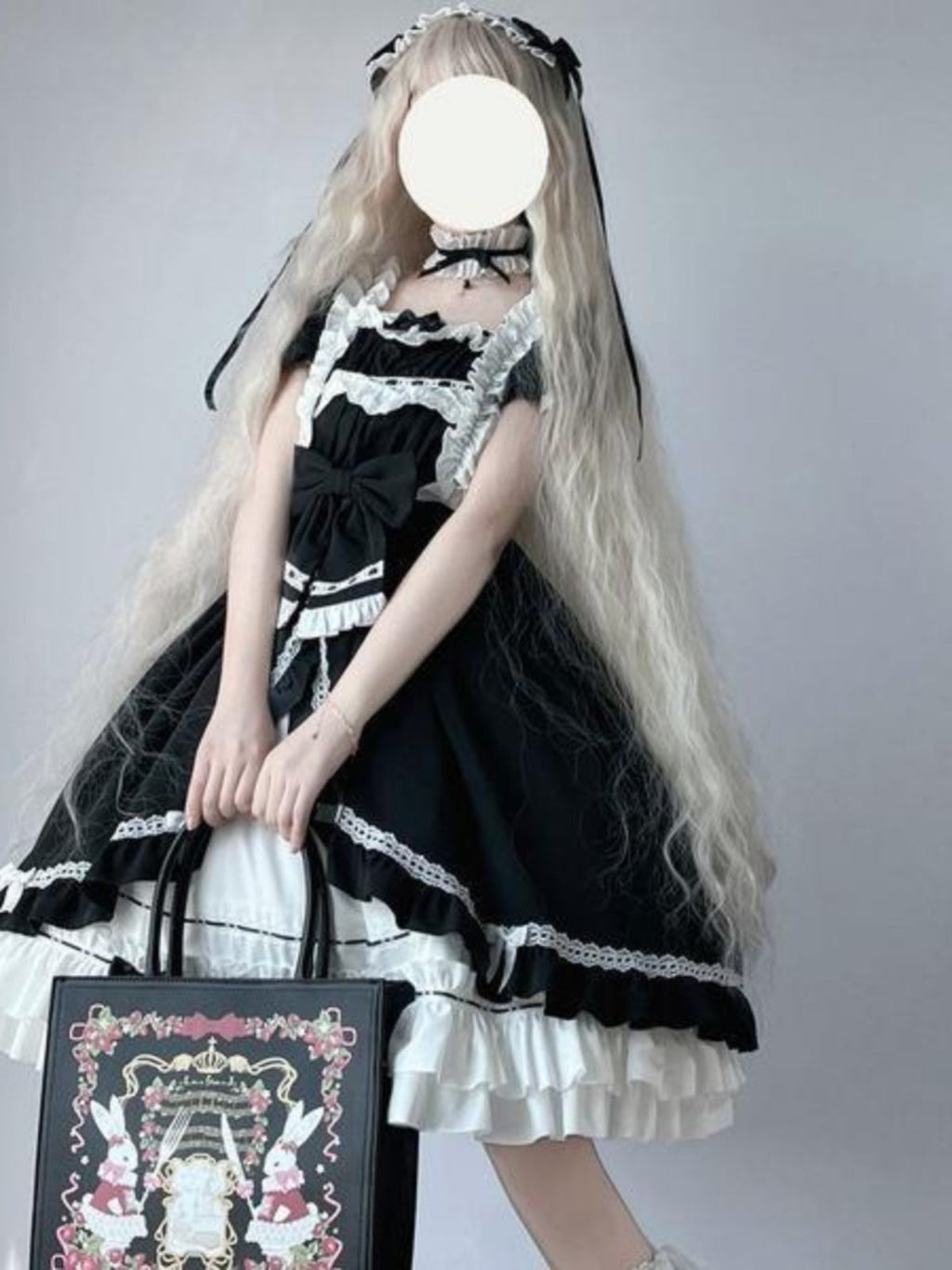 Elegant Black and White Layered Lolita Dress with Detachable Apron - Versatile and Comfortable for All Occasions