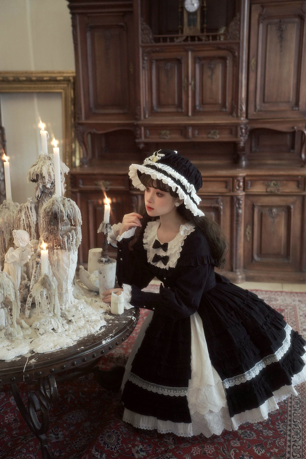 Elegant Doll-like Lolita OP - Retro Charm and Multifunctional Details