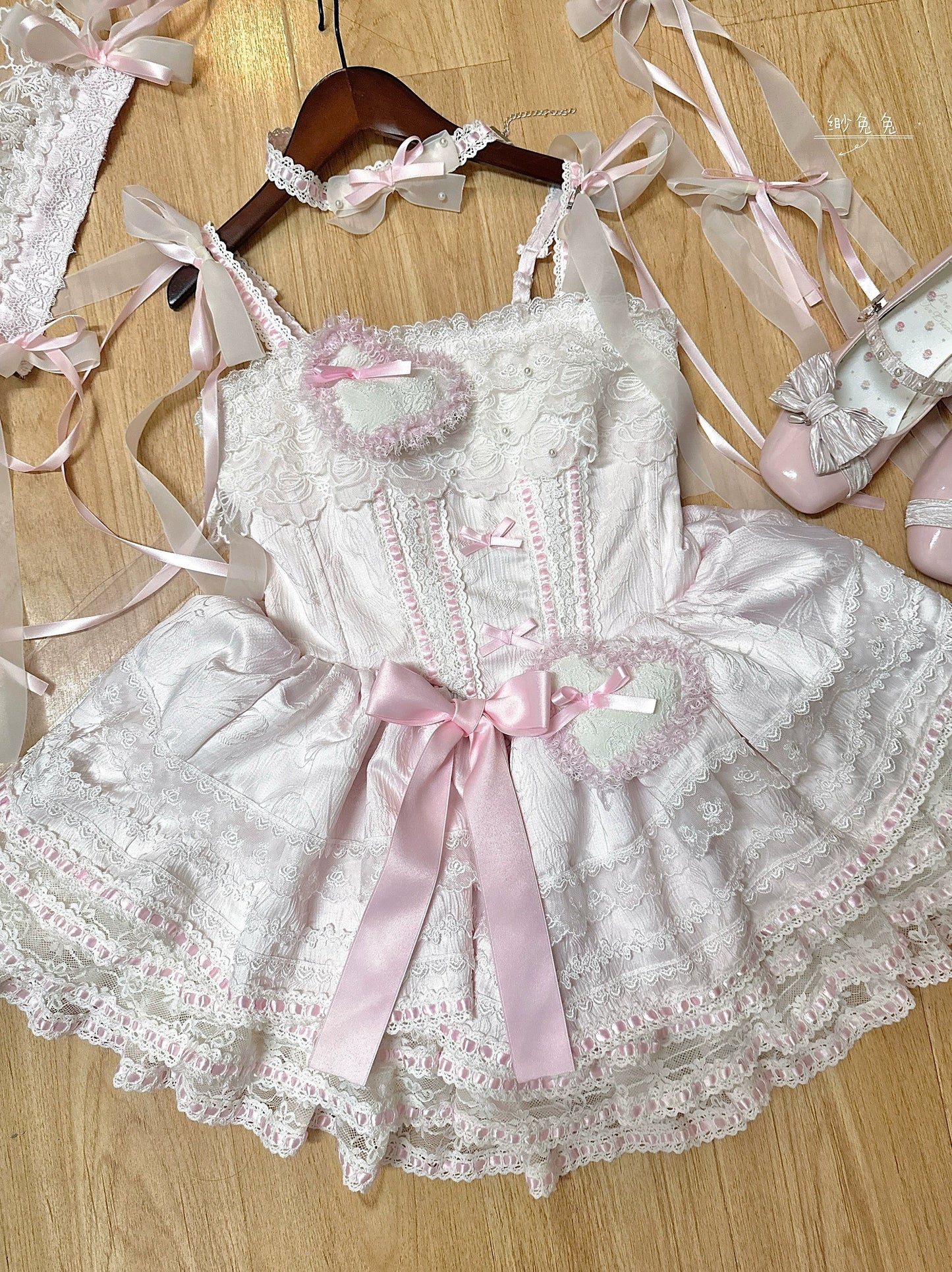 Whimsical Pastel Lolita Dress with Embroidered Animal Motifs and Ruffled Skirt