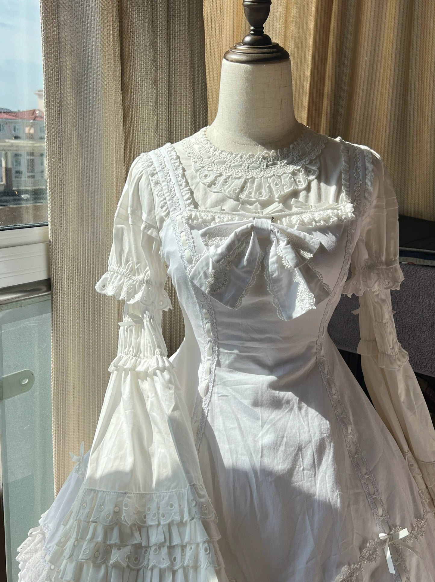 Elegant Black and White Lolita JSK with Detachable Apron