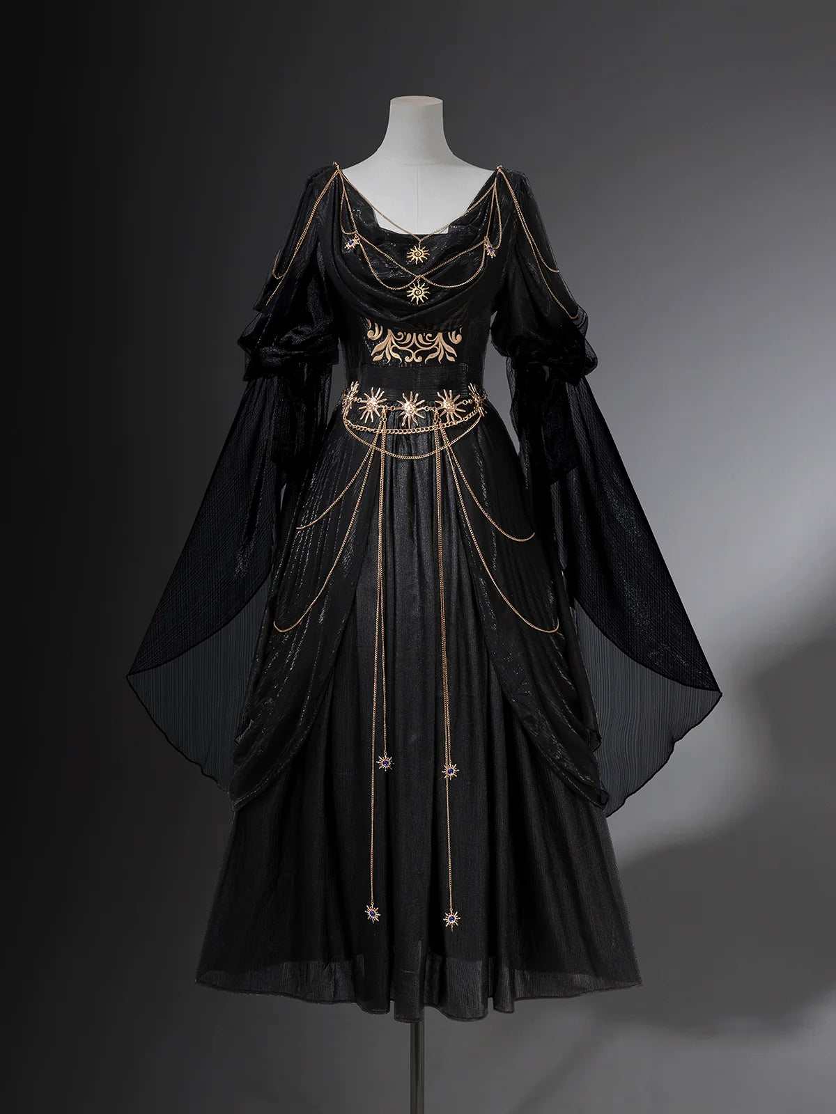 Dark fairy maxi dress: A perfect blend of lace and tassels