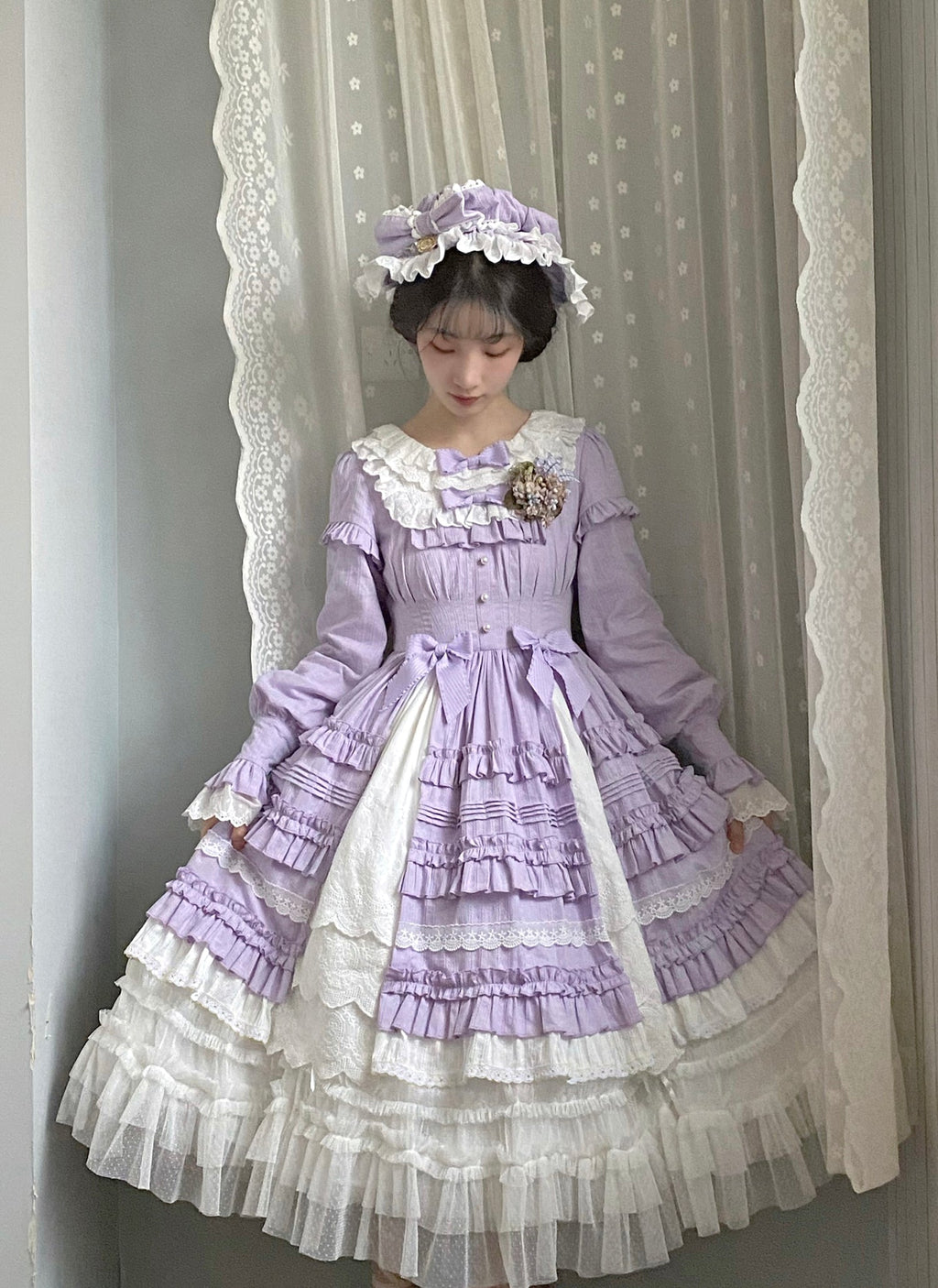Elegant Doll-like Lolita OP - Retro Charm and Multifunctional Details