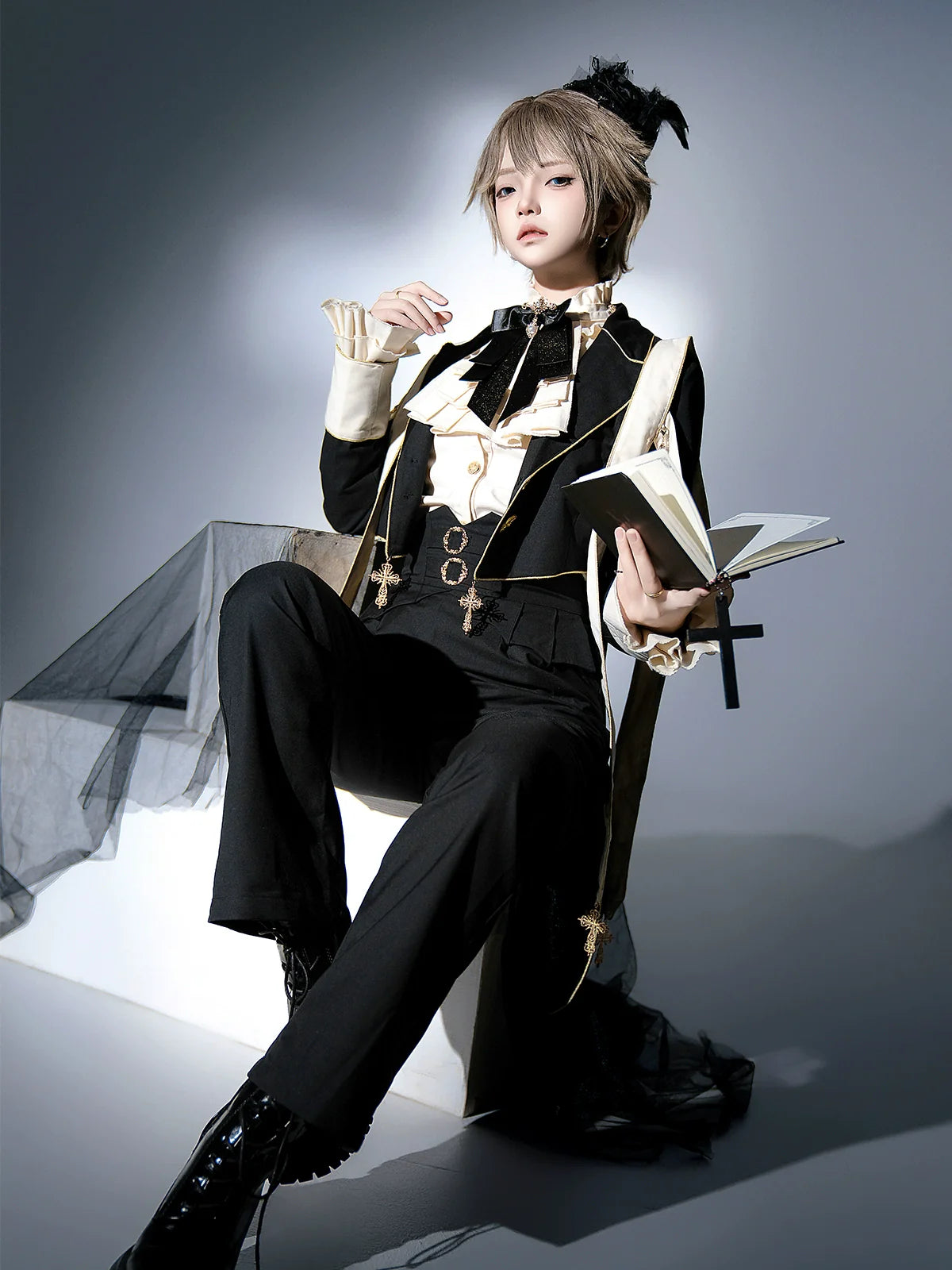 Priest Lolita long-sleeved coat, shirt, and pants — Ouji (prince-style), knight-inspired outfit