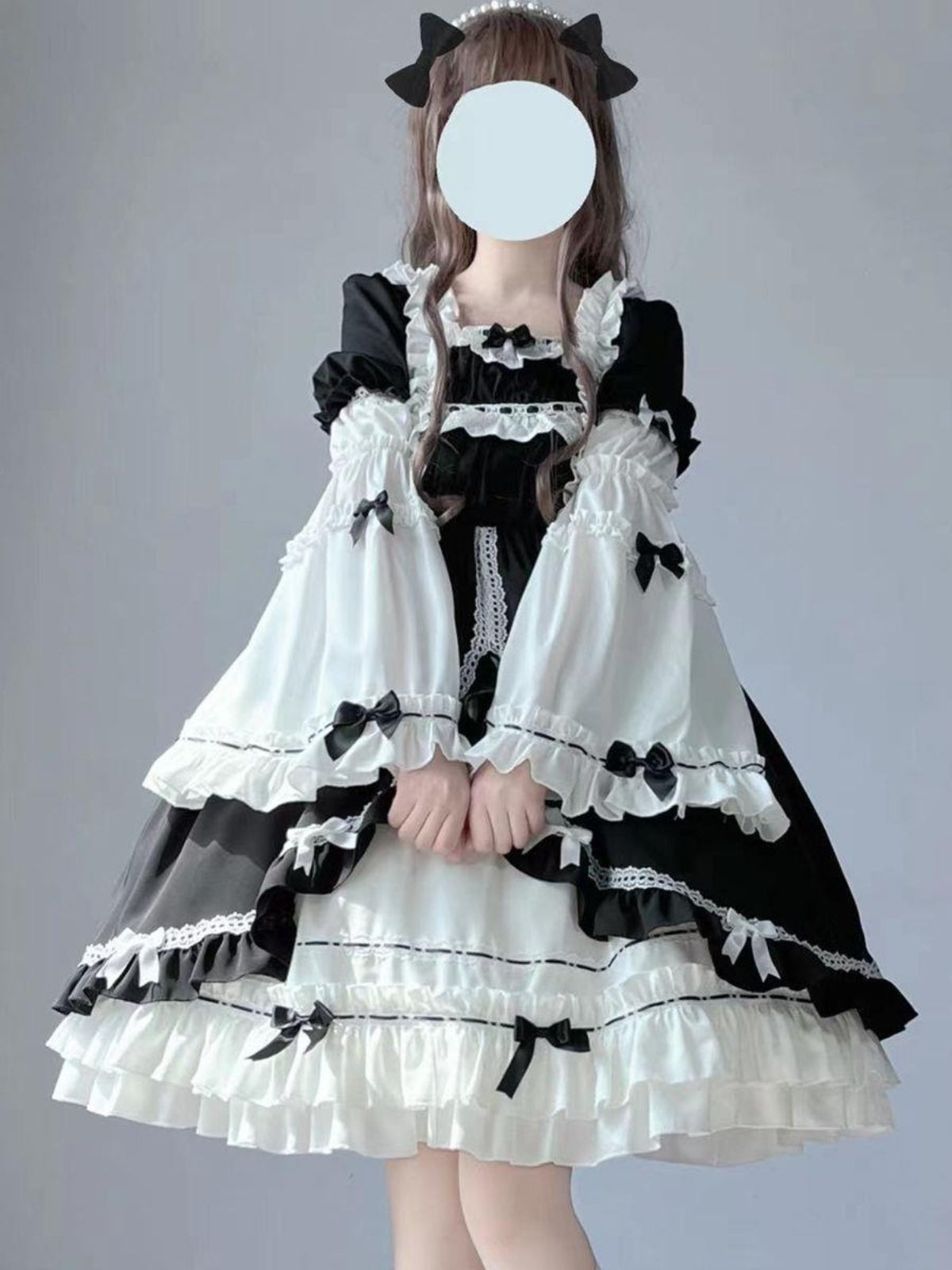 Elegant Black and White Layered Lolita Dress with Detachable Apron - Versatile and Comfortable for All Occasions