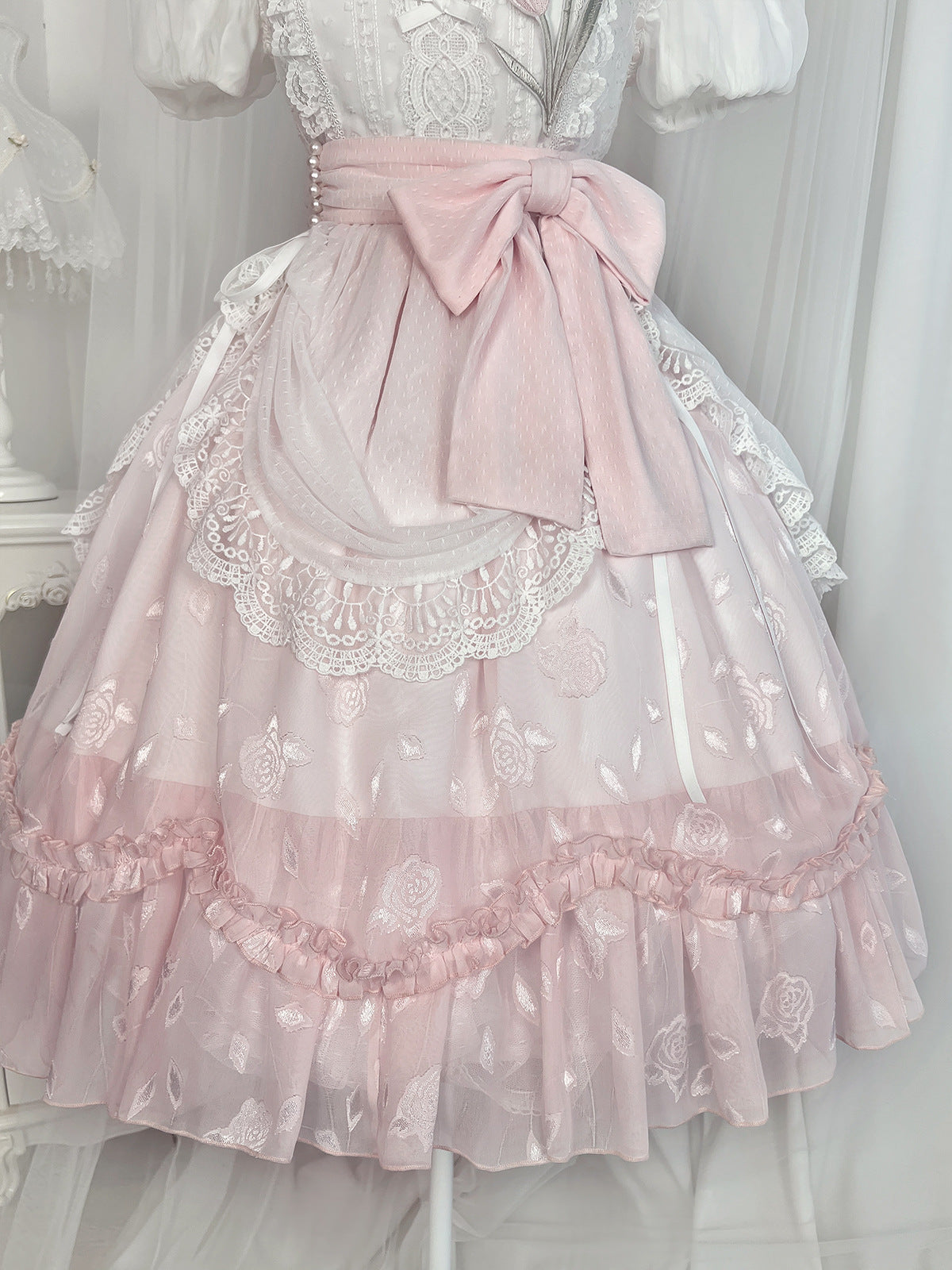 Elegant Pink and White Lace Lolita Dress with Puffed Sleeves and Ruffled Skirt
