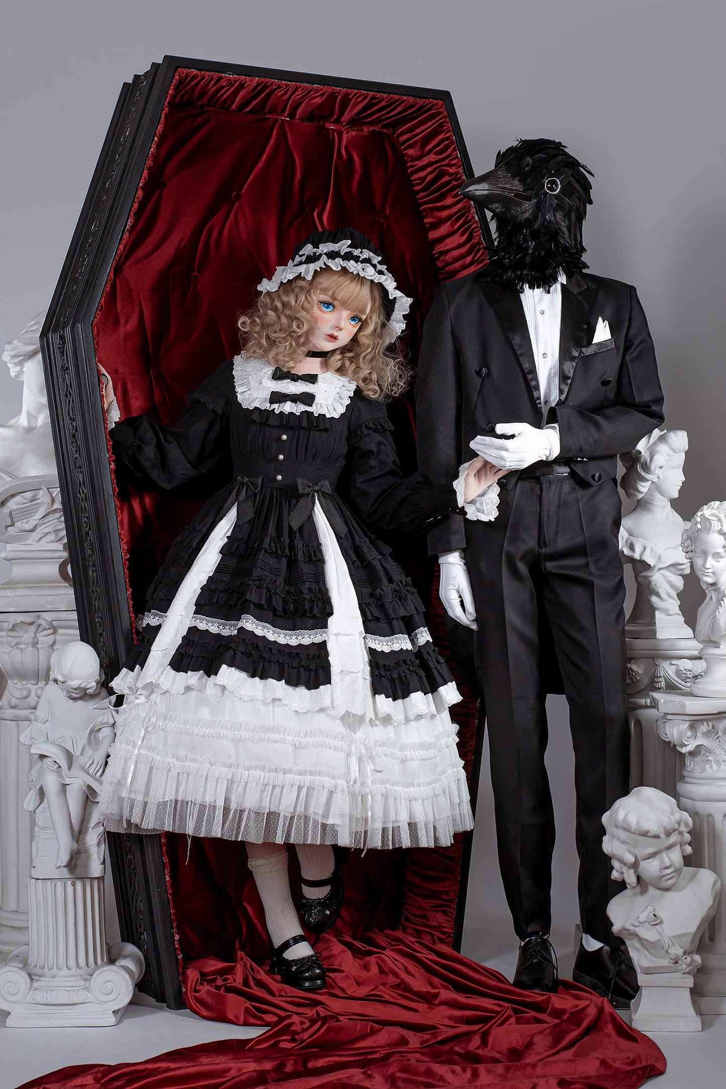 Elegant Doll-like Lolita OP - Retro Charm and Multifunctional Details