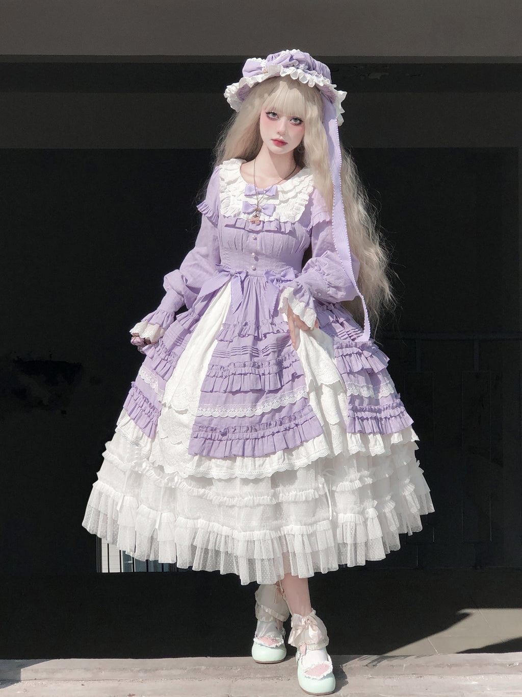 Elegant Doll-like Lolita OP - Retro Charm and Multifunctional Details