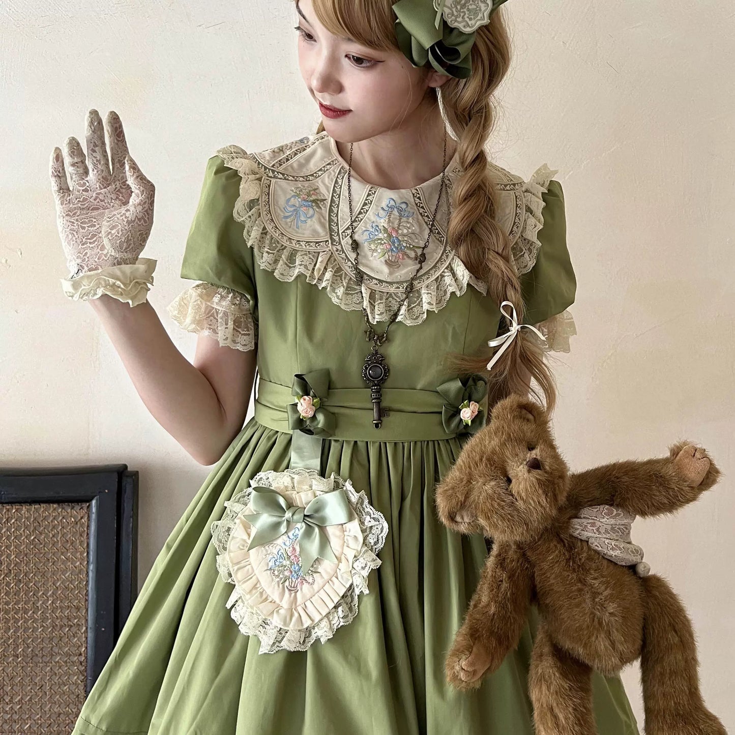Vintage Garden Lolita Dress - Embroidered Floral Collar OP in Soft Green