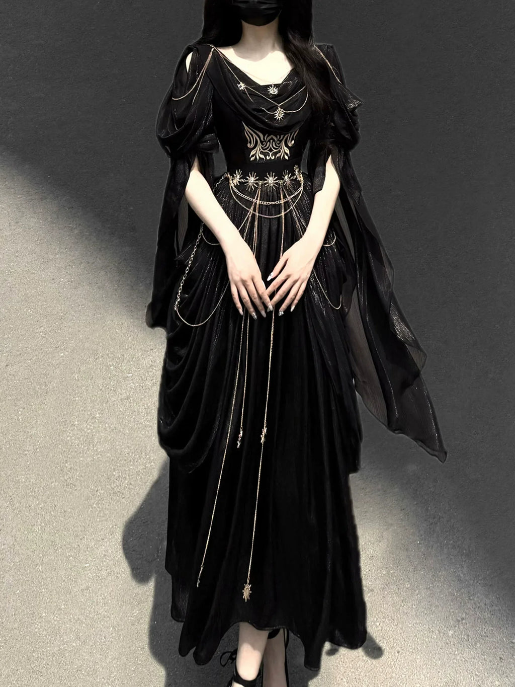 Dark fairy maxi dress: A perfect blend of lace and tassels