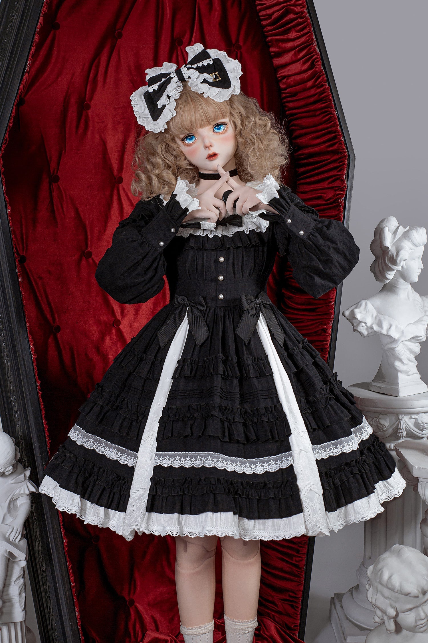 Elegant Doll-like Lolita OP - Retro Charm and Multifunctional Details