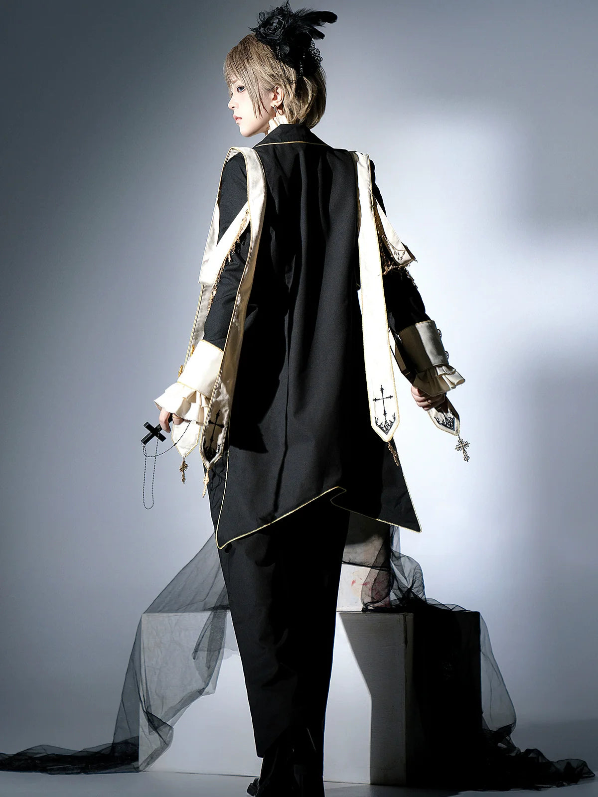 Priest Lolita long-sleeved coat, shirt, and pants — Ouji (prince-style), knight-inspired outfit
