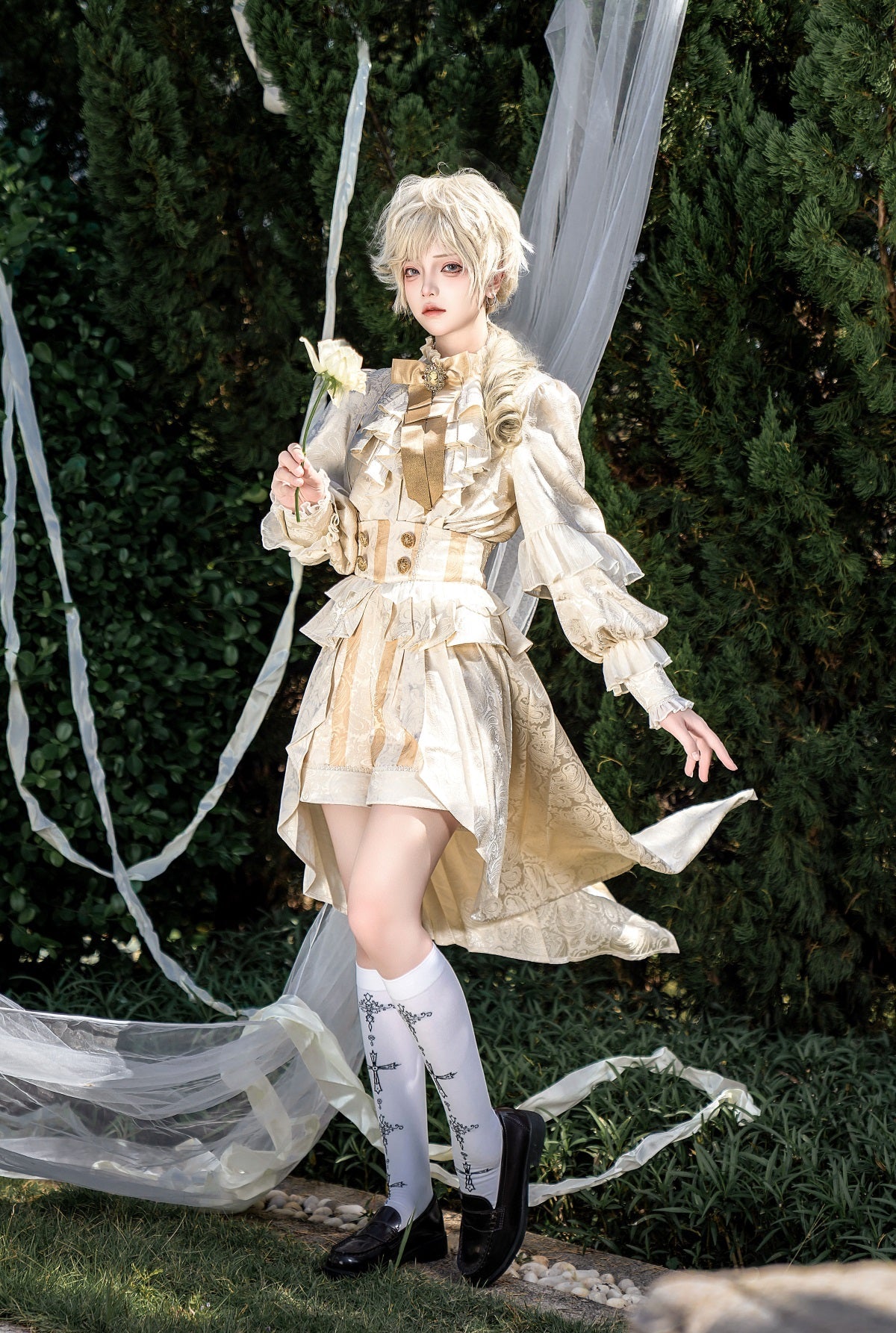 Regal Prince Lolita Ensemble: Cream and Gold Majesty for Themed Events