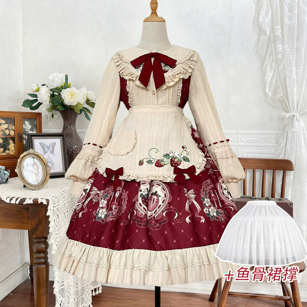 Lolita Sweetheart: Vintage Red-Brown & Cream Fairy-Tale Dress