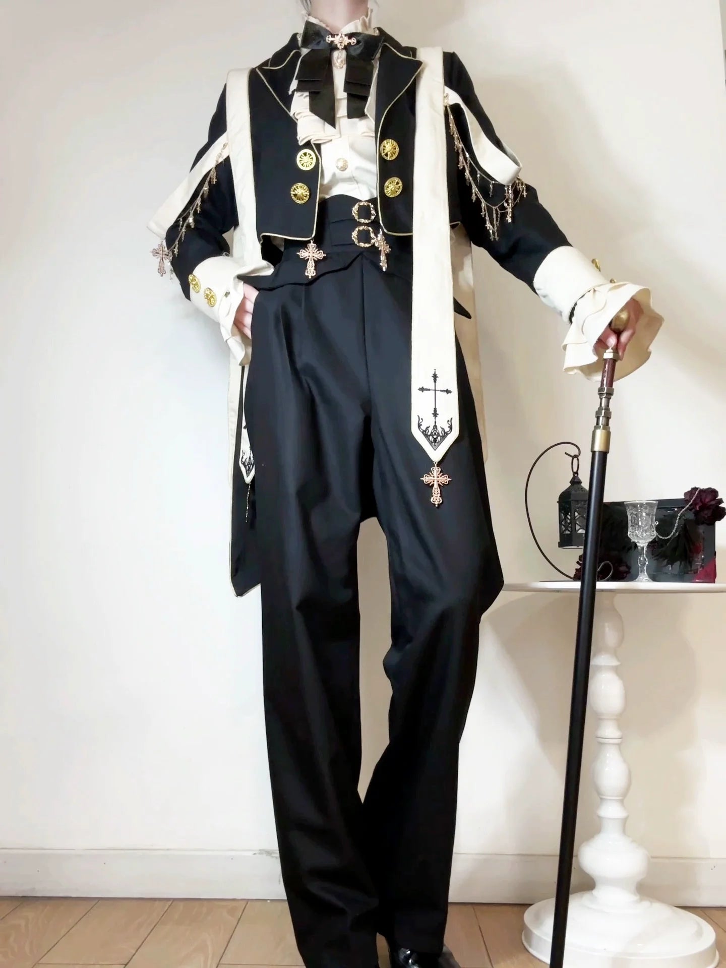 Priest Lolita long-sleeved coat, shirt, and pants — Ouji (prince-style), knight-inspired outfit