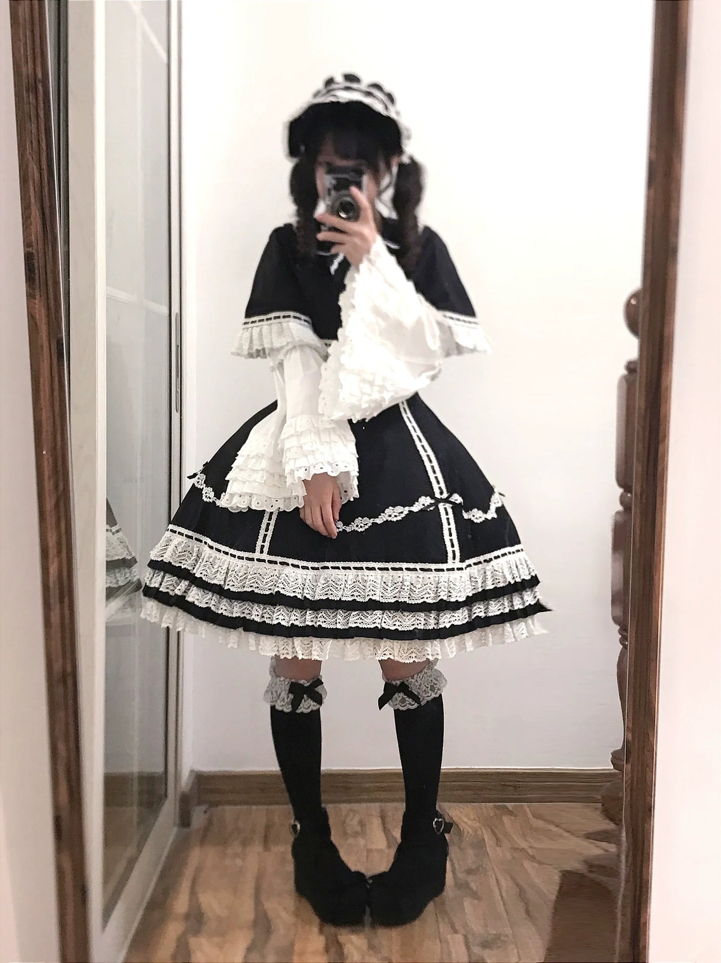 Elegant Black and White Lolita JSK with Detachable Apron