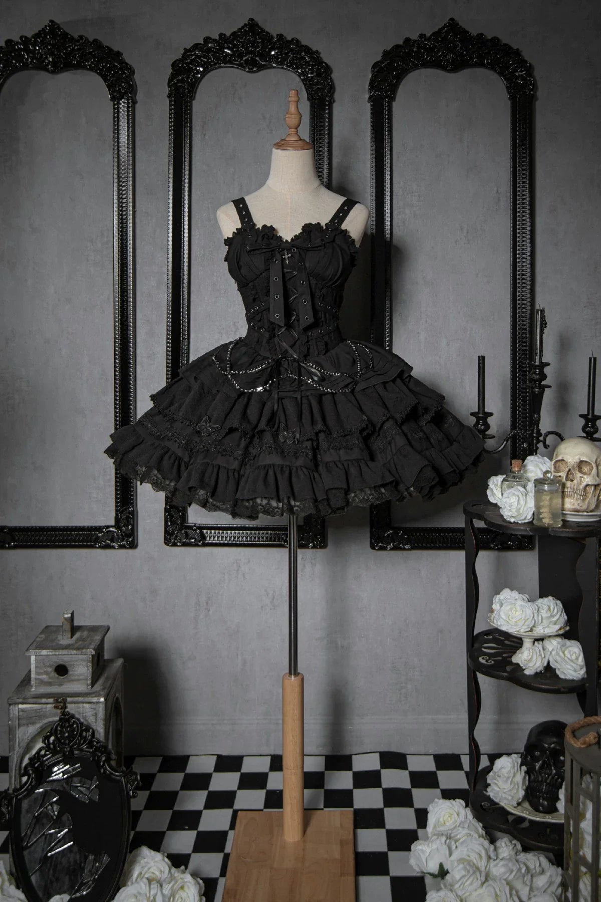 Gothic Elegance: Vintage-Inspired Black&White Lolita JSK with Intricate Details and Versatile Styling
