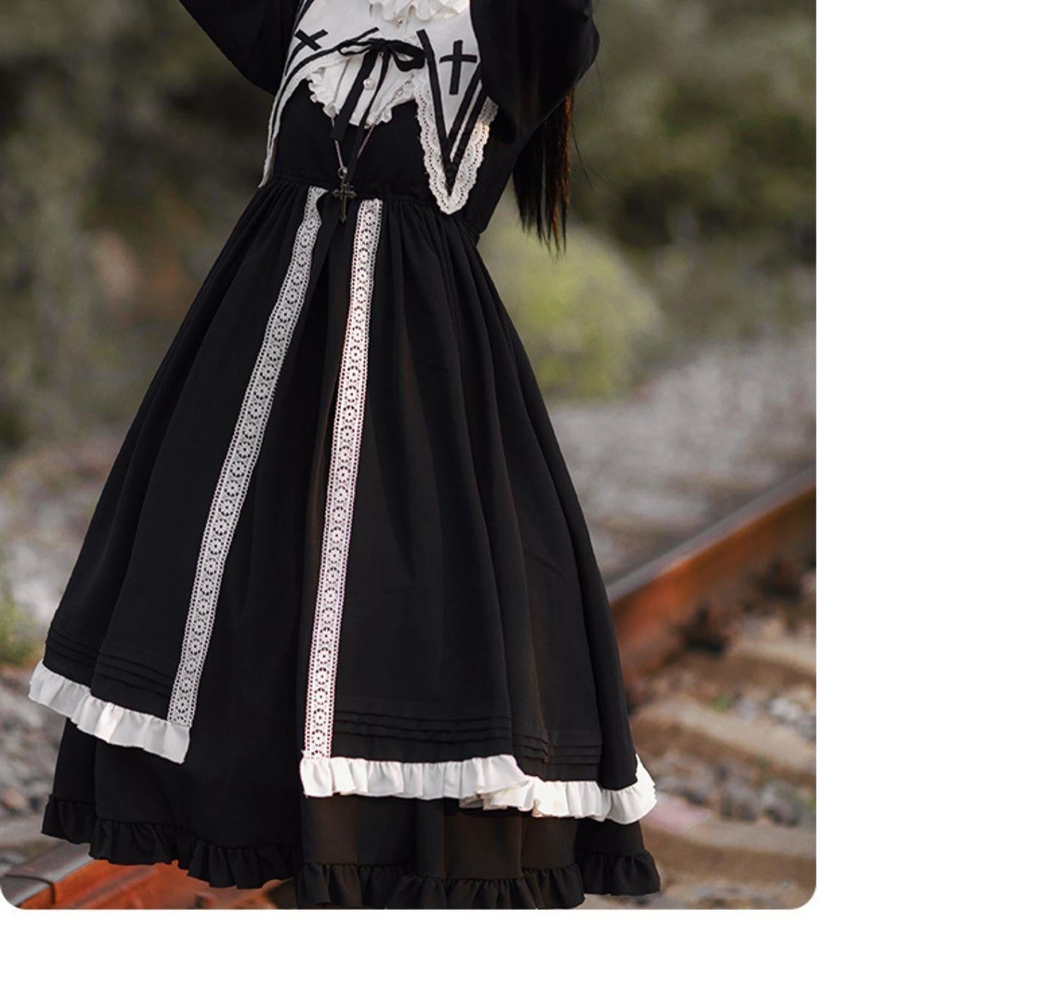 Vintage Checkered Lolita Dress with Detachable Apron - Black and White Ensemble
