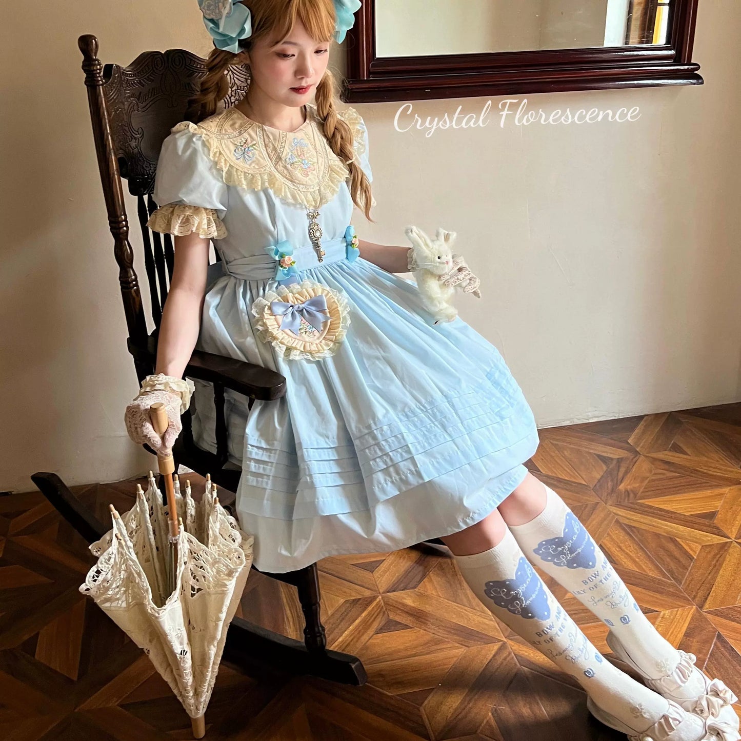 Vintage Garden Lolita Dress - Embroidered Floral Collar OP in Soft Green