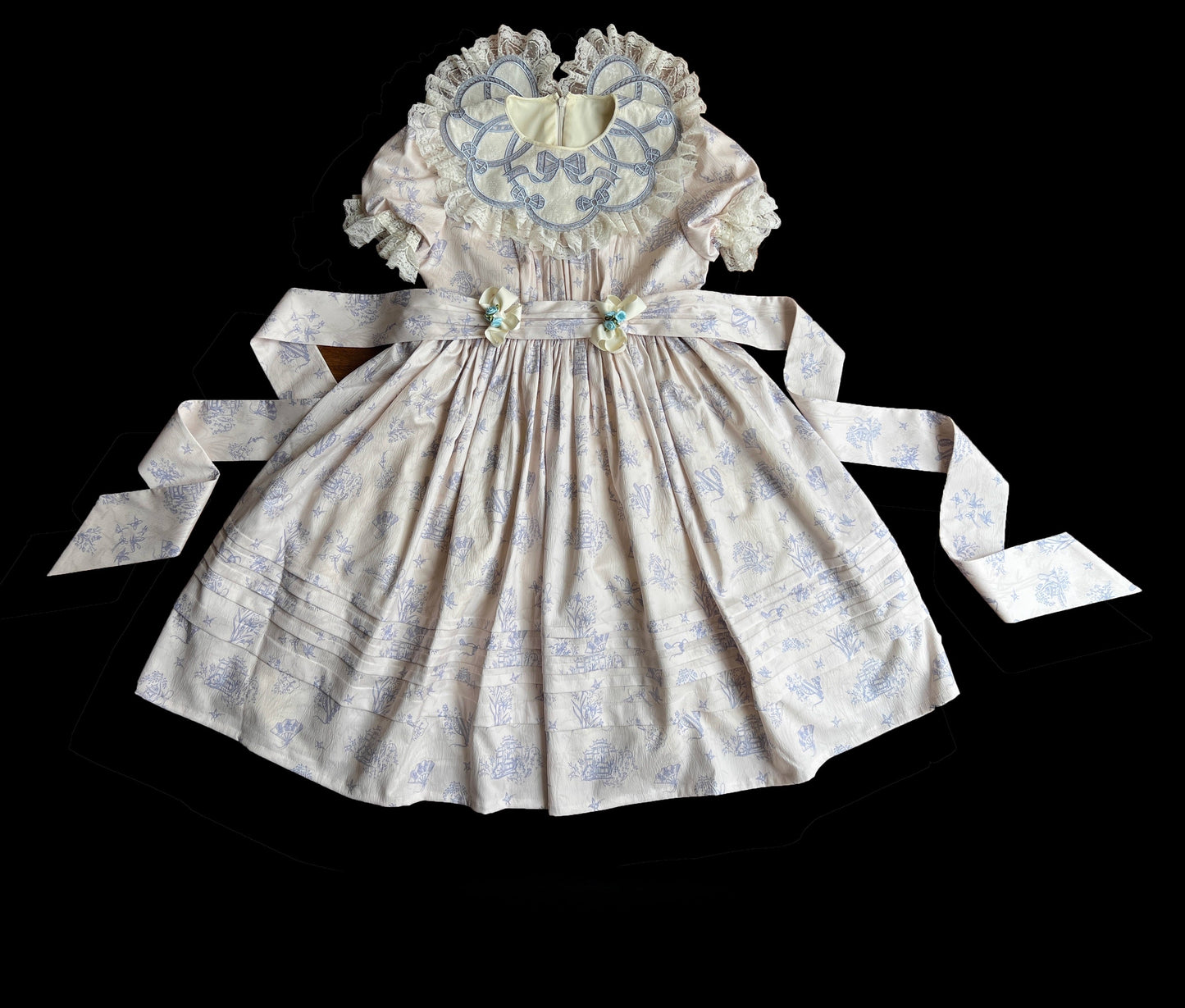 Vintage Garden Lolita Dress - Embroidered Floral Collar OP in Soft Green