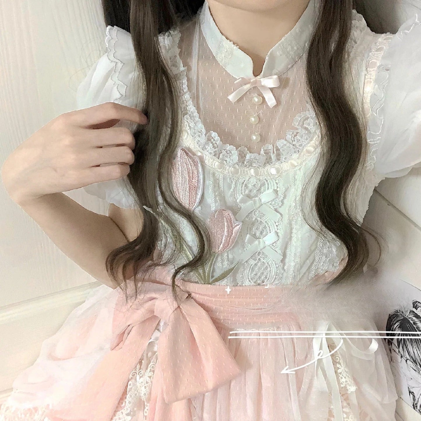 Elegant Pink and White Lace Lolita Dress with Puffed Sleeves and Ruffled Skirt