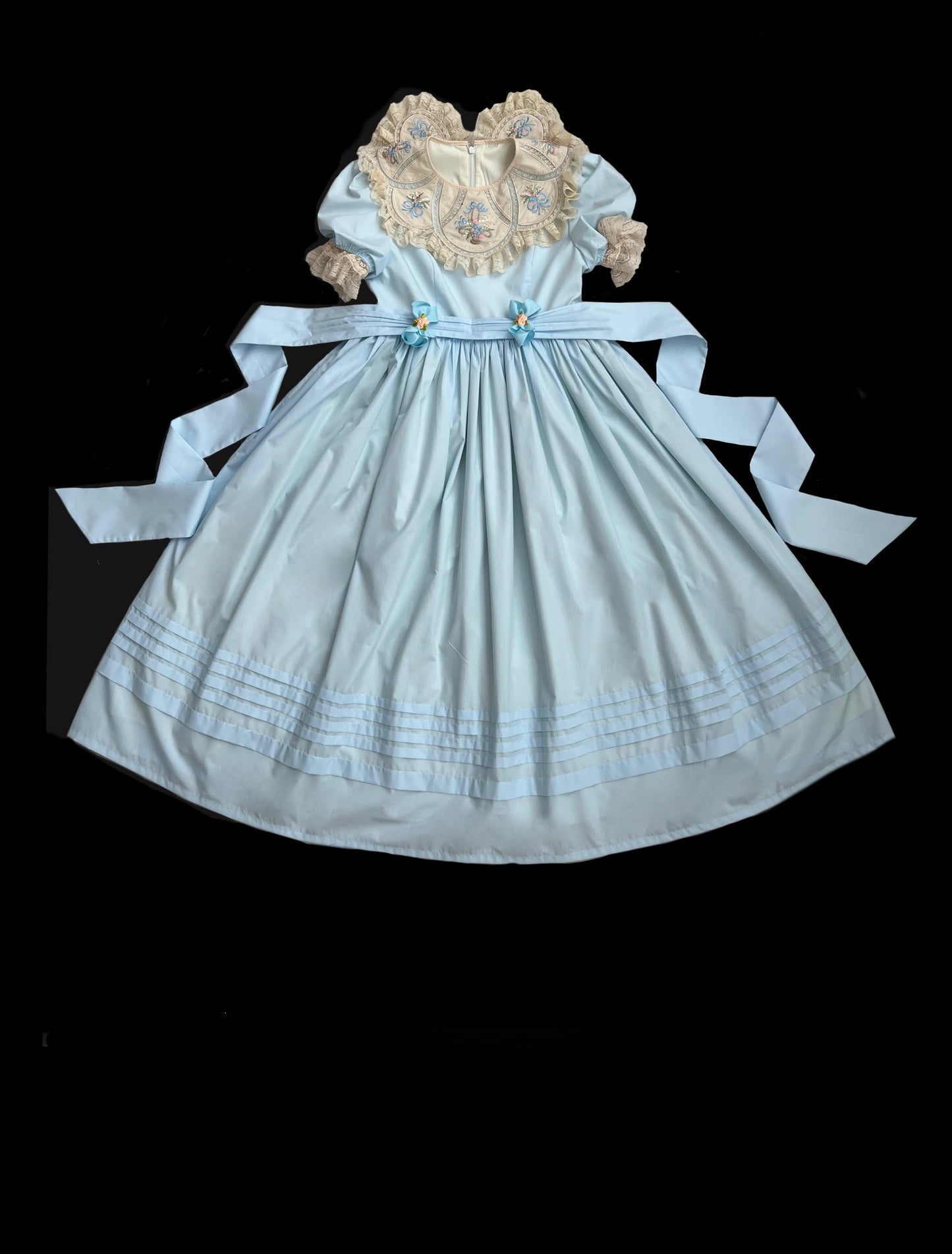 Vintage Garden Lolita Dress - Embroidered Floral Collar OP in Soft Green